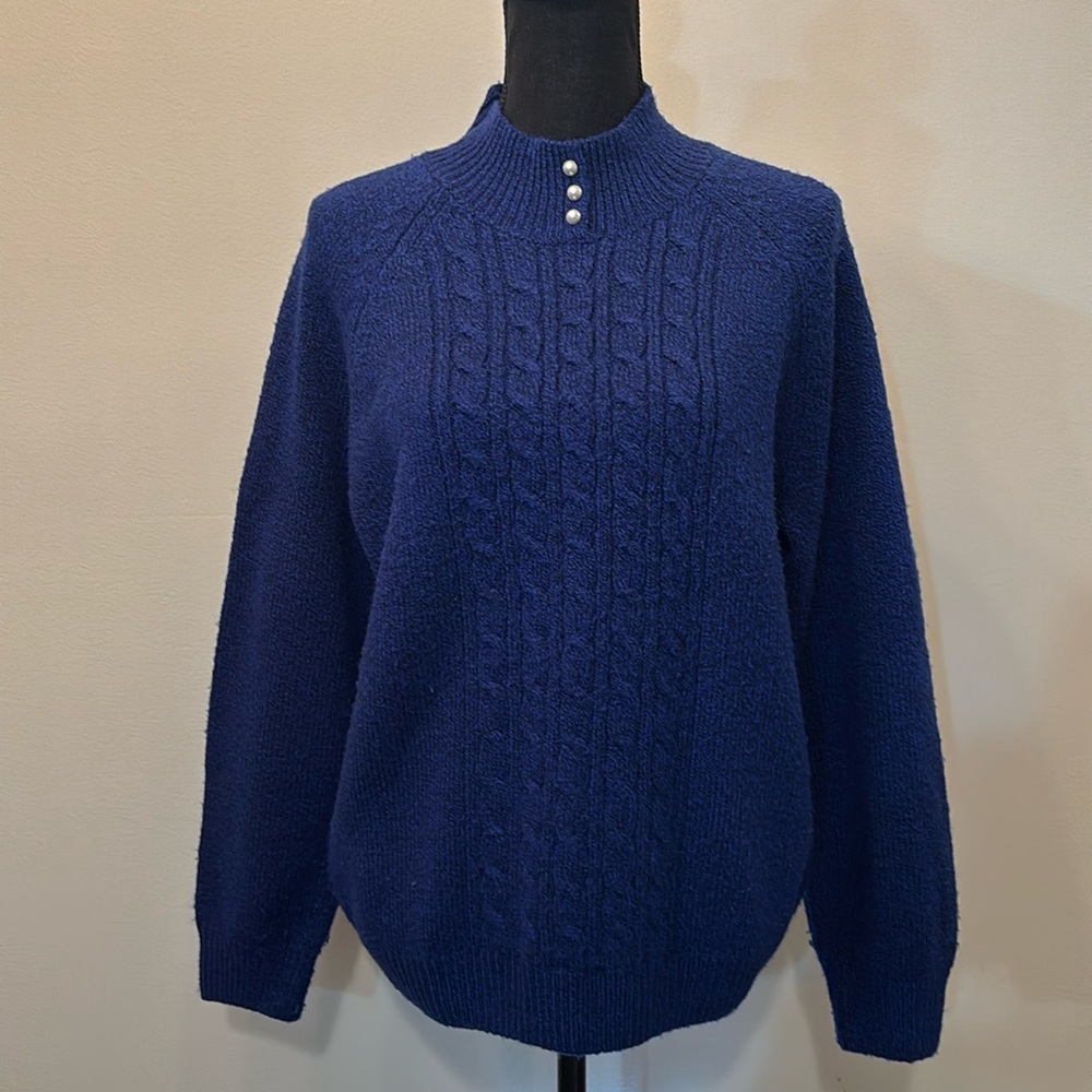 Karen Scott Women’s Royal Blue Sweater size XL with pearl detail on neck